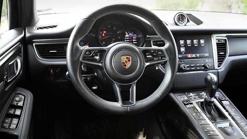 کابین پورشه ماکان